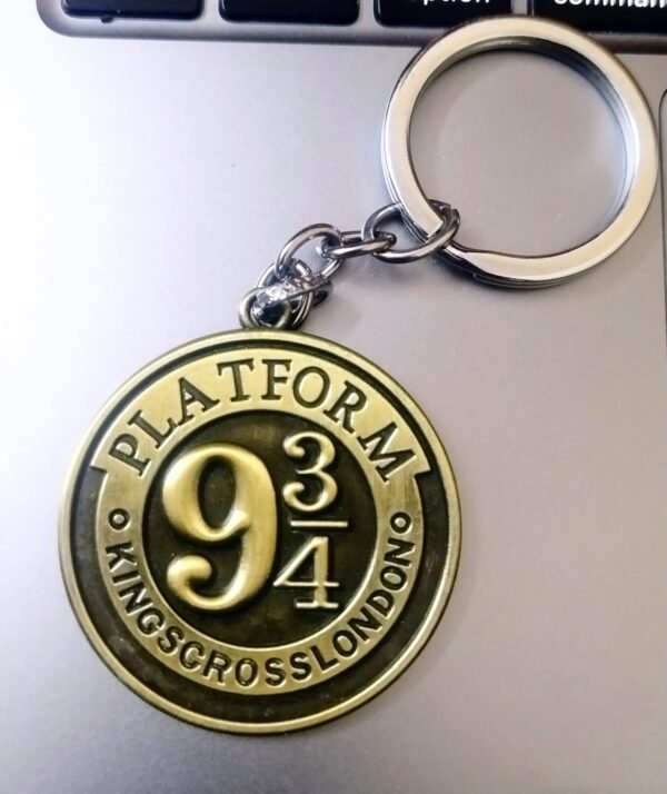 Platform 9X3/4 engraved keychains in Metal