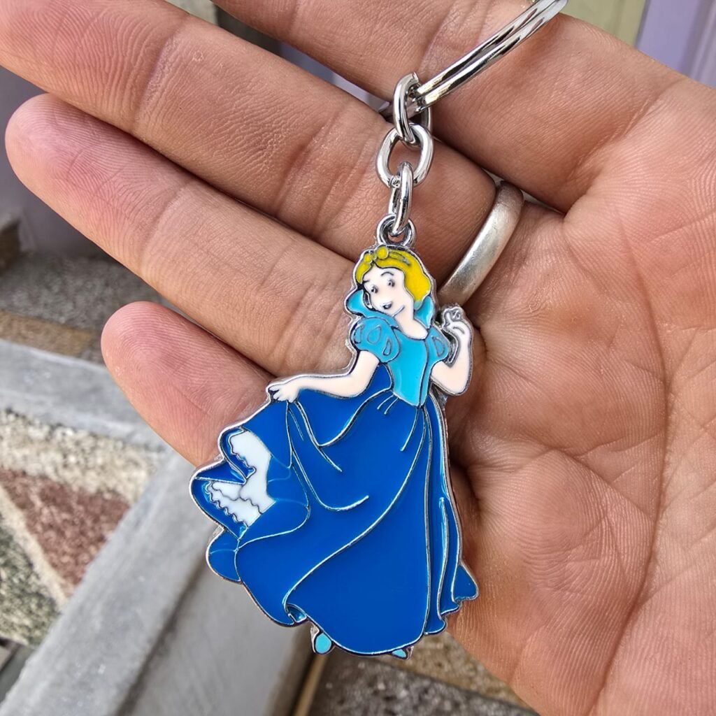 Cute Keychain, Cute Princess Keychain, Doll Keychain, Metal Keychain, Cute Keychain for Girls, Cute Keychain for Bags, Backpack Keychain, Cute Bag Charm, Aesthetic Keychain, Cute Accessories.