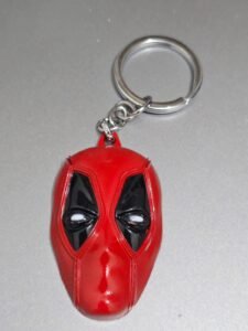 deadpool-marvel-keychain