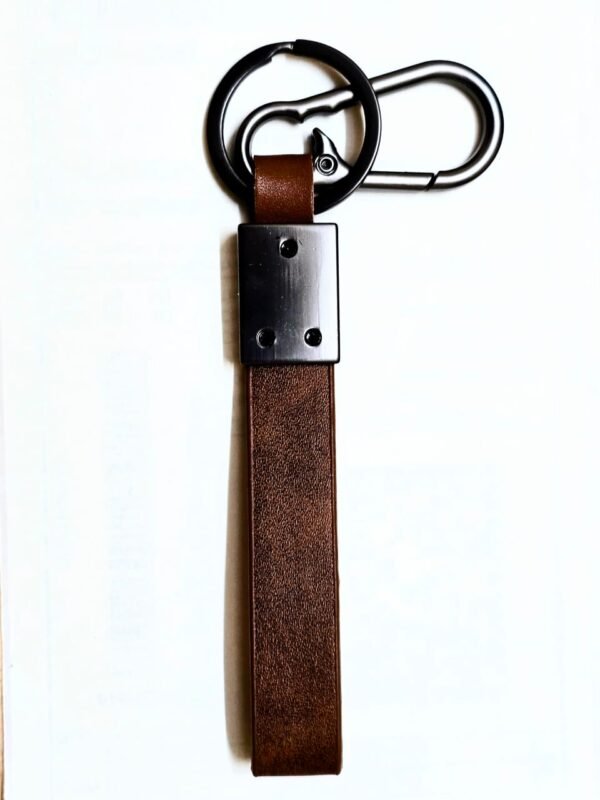 Yamaha bike keychain in metal and leather buy from keychain.co.in